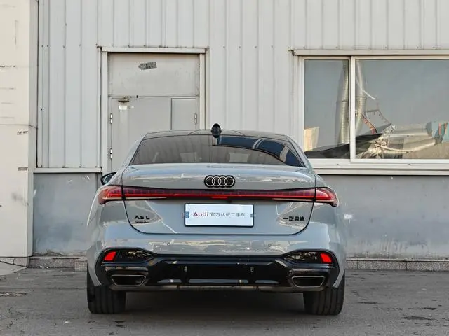 Audi Audi A5L 2.0T sports version quattro
