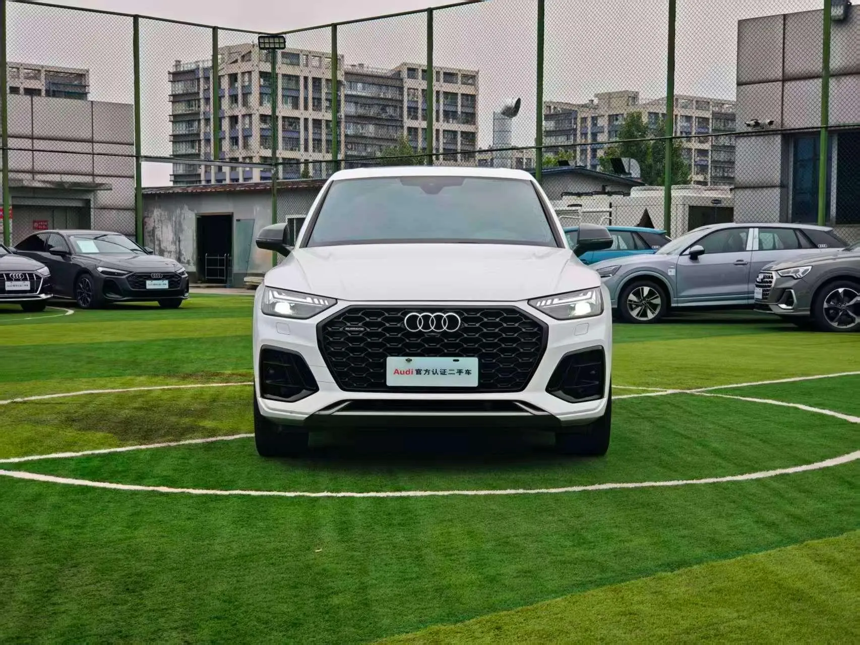 Audi Audi Q5L Sportback 45 TFSI Premium selection