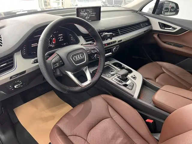 Audi Audi Q7 40 TFSI S line sporty