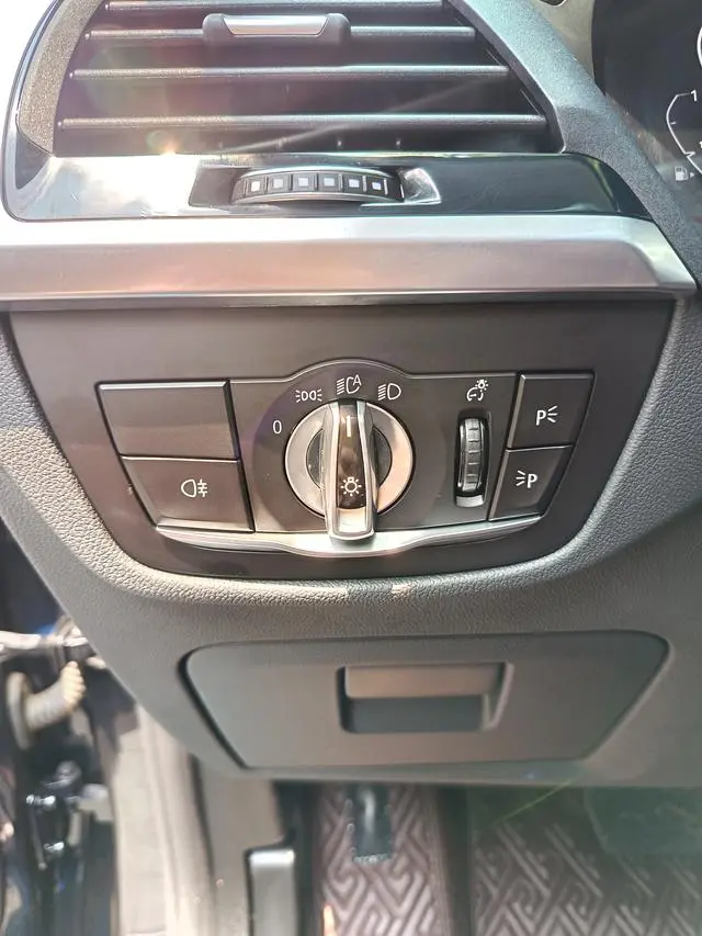 BMW BMW X3 xDrive25i M sports suit