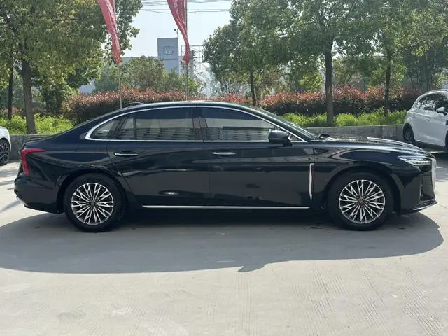 Hongqi Hongqi H5 1.5T DCT Zhilian Flag Rhyme Version