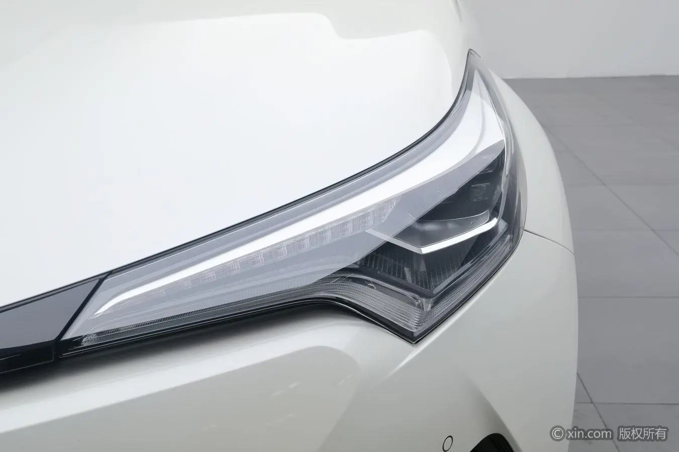 TOYOTA Toyota C-HR 2.0L Deluxe Edition