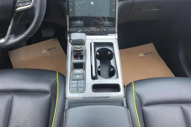Roewe Roewe RX5 PLUS 330TGI Automatic National Tide Zhizhen Edition