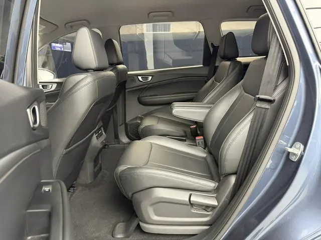 Wuling Wuling Jiachen 1.5T CVT Smart Luxury