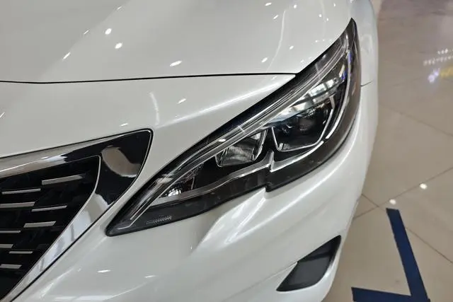 Peugeot Peugeot 408 360THP 10th Anniversary Edition