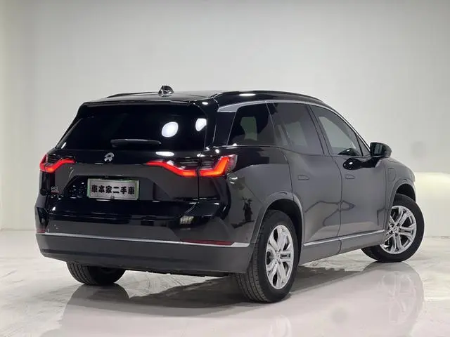 NIO NIO ES8 580KM six-seater version