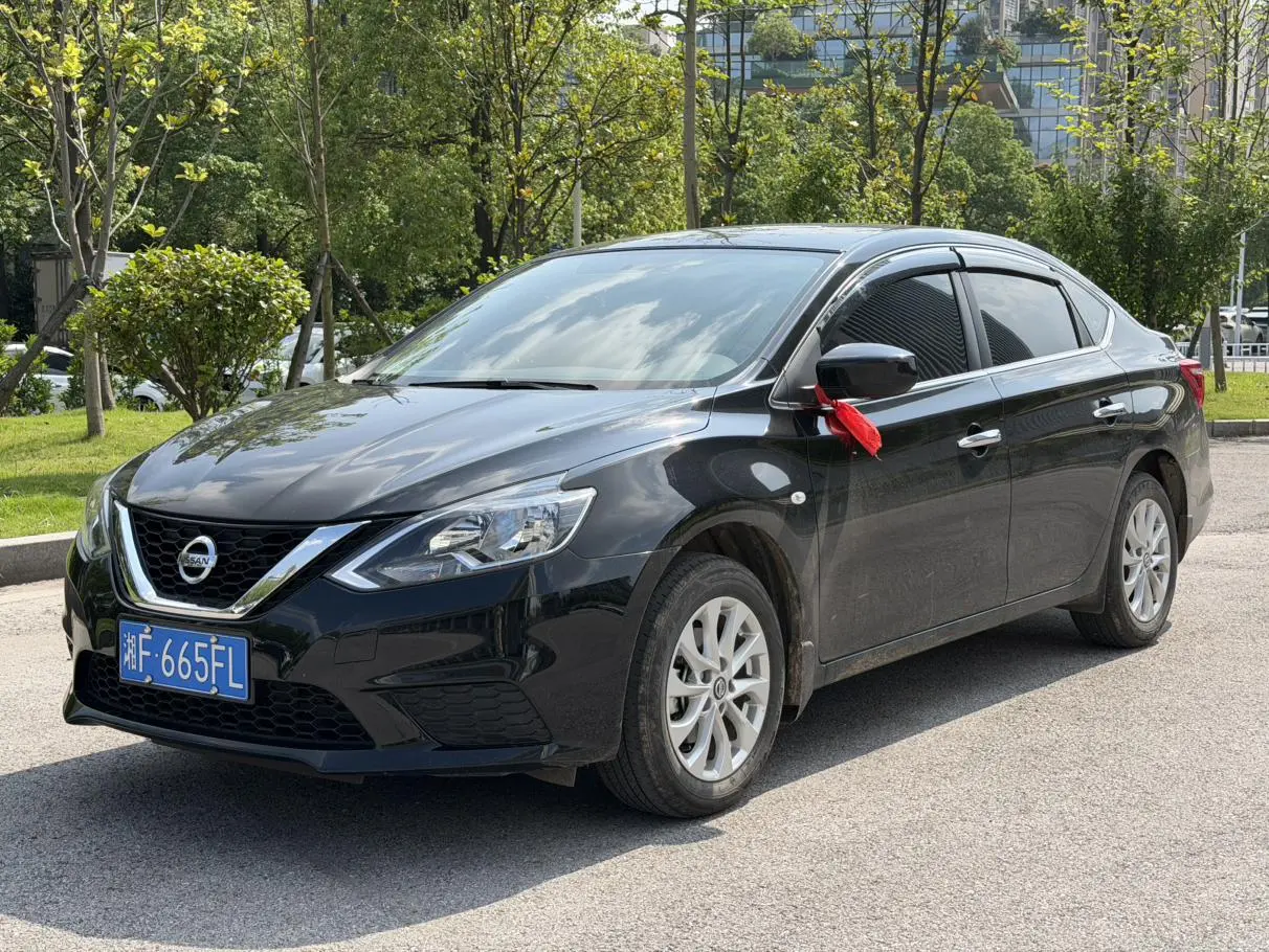 Nissan Xuan Yi Classic 1.6 XE CVT Comfort Edition