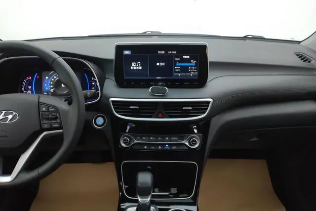 Hyundai Tucson 280TGDi dual-clutch two-wheel drive fashion version of the country VI