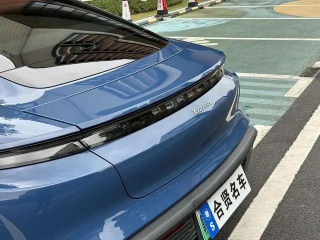 Porsche Taycan Taycan
