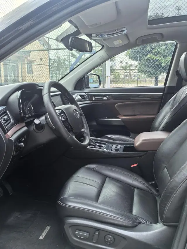 GAC Trumpchi GS8 320T two-wheel drive luxury Zhilian Edition 7 seats