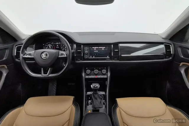 Skoda Kodiak GT ZI330 two-wheel drive deluxe edition Country VI