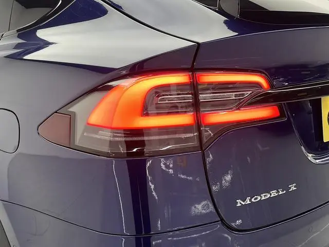 Tesla Model X 100D long battery life version