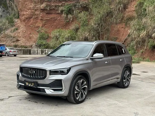Geely Xingyue L 2.0TD high-power automatic two-wheel drive cloud version