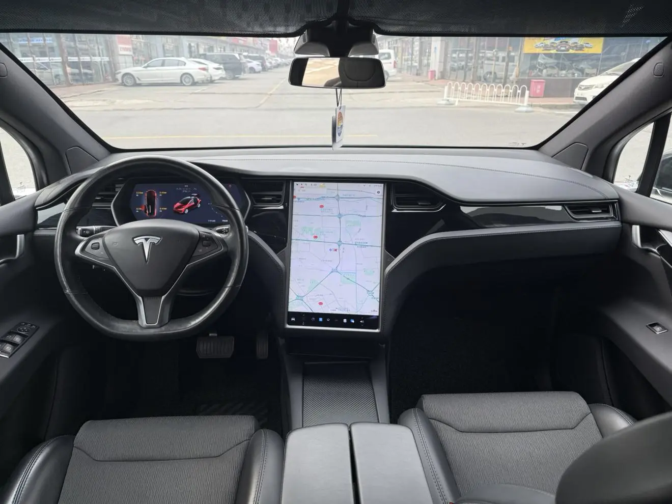 Tesla Model X 75D