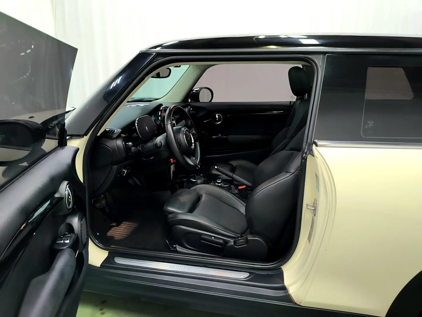 MINI MINI 1.5T COOPER Classic