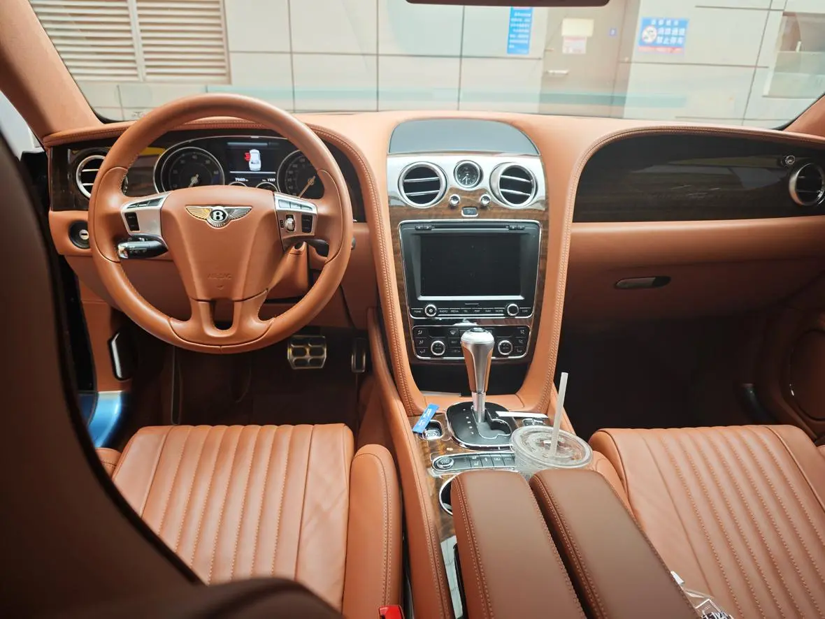 Bentley Flying 4.0T V8 Standard Edition