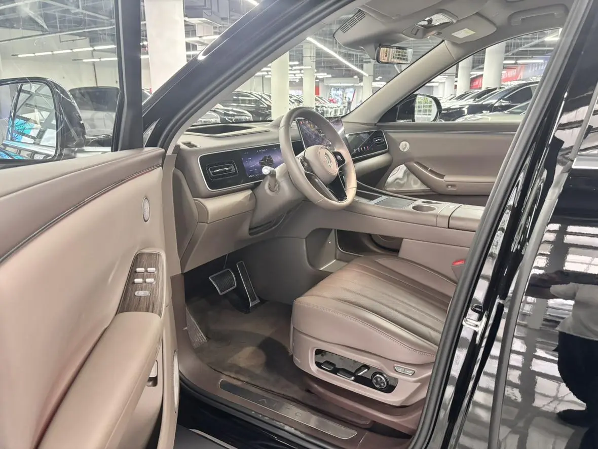 AITO Ask the world M7 Extended range Ultra five-seater four-wheel drive version