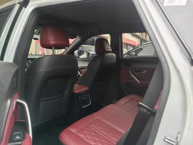 Chery Jetour Jietu X70 PLUS 1.5T DCT Brave PLUS 7 seats