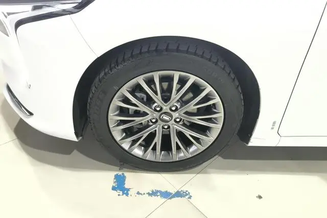 FAW Pentium B70 The third generation 1.5T automatic enjoyment type