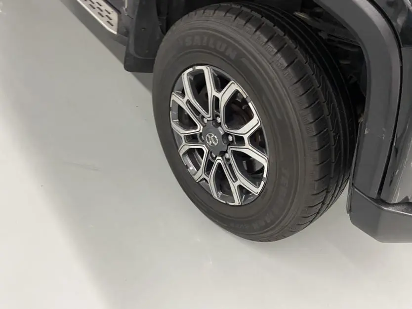 Beijing Beijing off-road BJ40 PLUS 2.3T automatic four-wheel drive exclusive edition Country VI