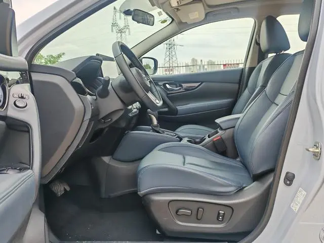Nissan Qashqai Honor 2.0 L CVT XV+ Leading Edition