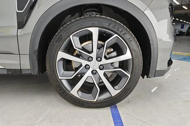 LYNK & CO Lynk 05 2.0TD four-wheel drive Halo