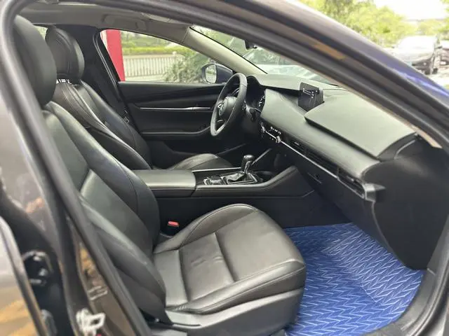 Mazda Mazda 3 Angkesaila 2.0L automatic quality elegant version