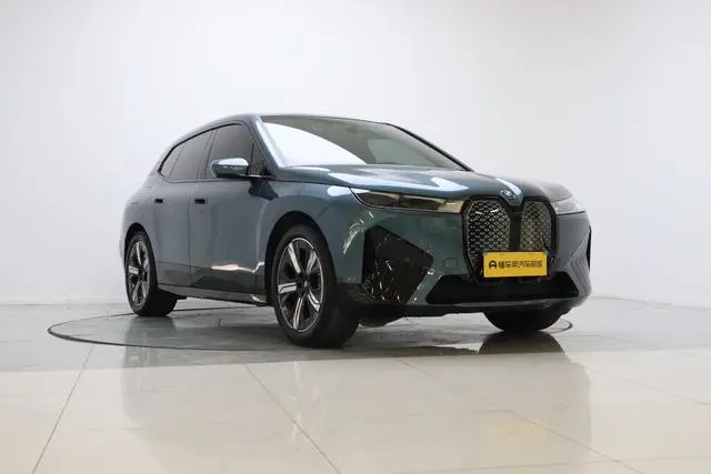 BMW BMW iX xDrive40