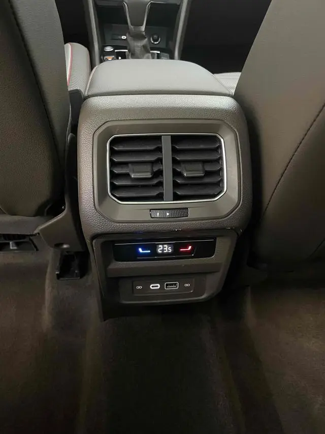 Volkswagen Tiguan L 380TSI automatic four-wheel drive R-Line ultimate 7-seater