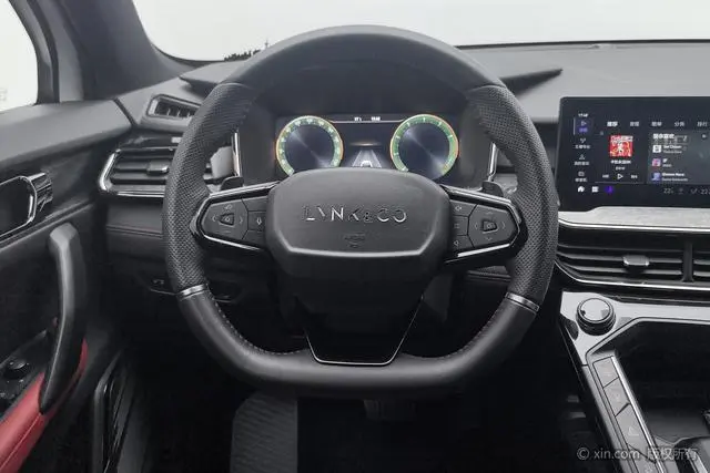 LYNK & CO Lynk 06 1.5T Jin Pro