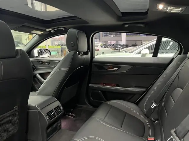 Jaguar Jaguar XEL 2.0T 250PS R-DYNAMIC S Enterprising Sports Edition