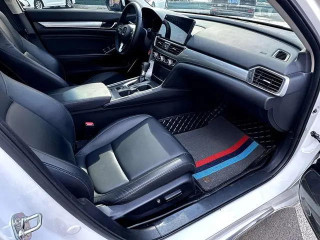 Honda Accord 260TURBO Deluxe Edition