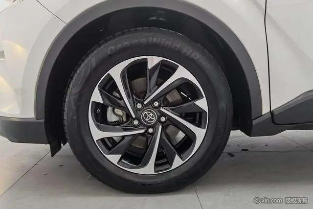 TOYOTA IZOA 2.0L Yichi Edition Country VI
