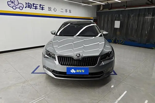 Skoda Speed pie ZI330 DSG Comfort Edition Country VI