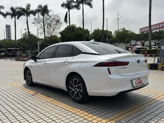 GAC Yile Deluxe Edition