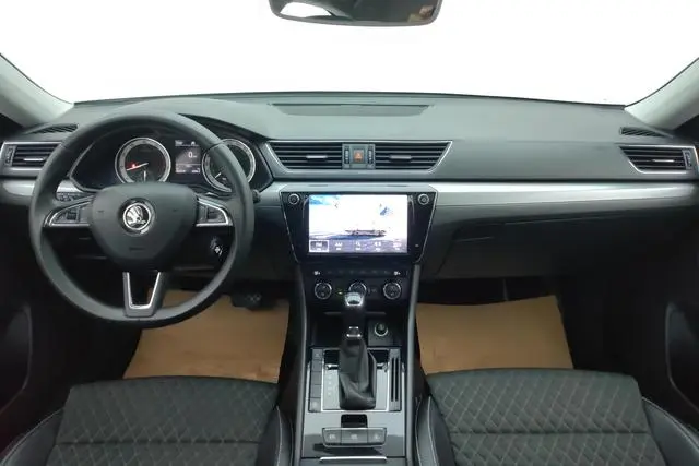 Skoda Speed pie ZI330 DSG Comfort Edition Country V
