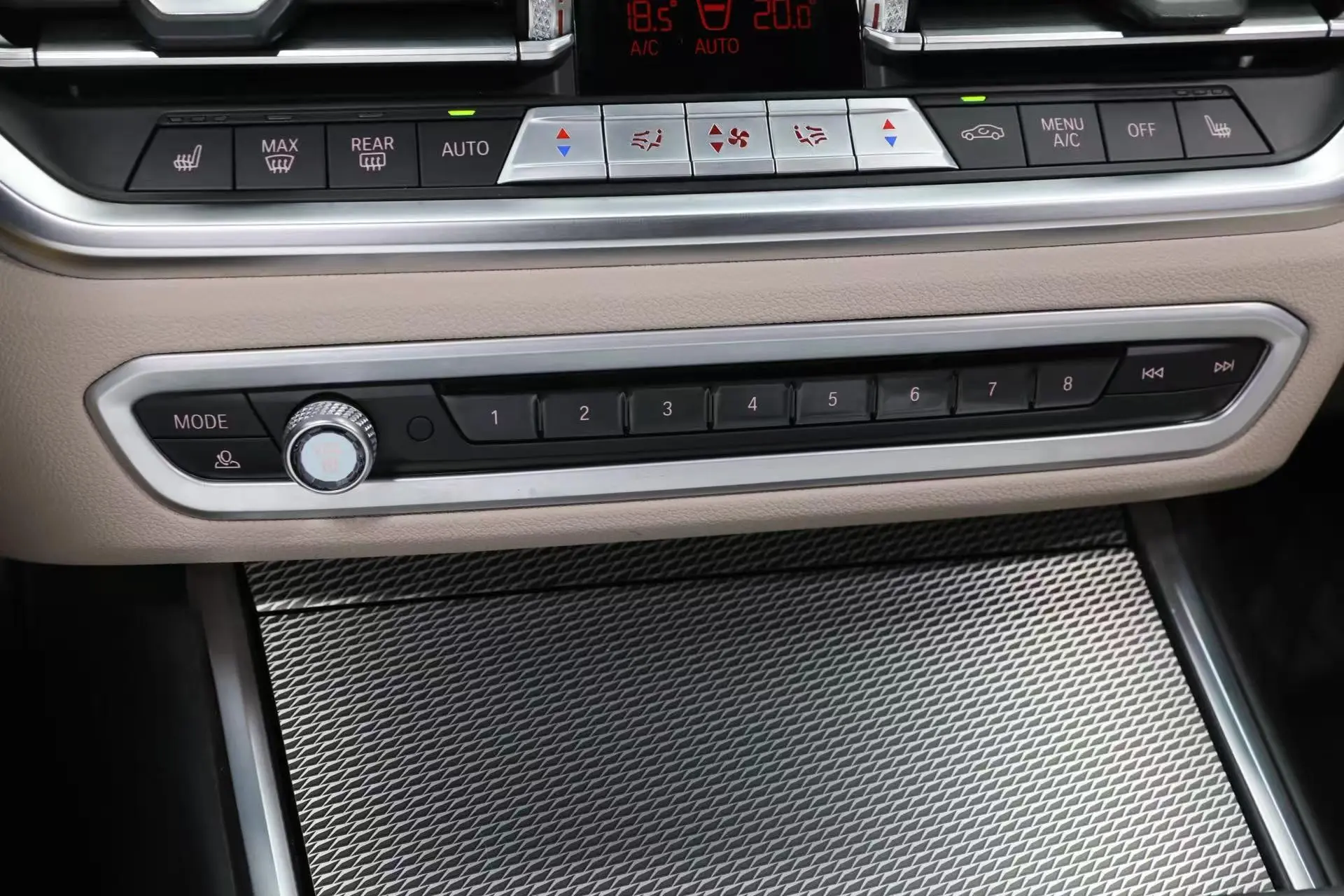 BMW BMW 4 Series Facelift 425i convertible M sports Yao Ye Suit