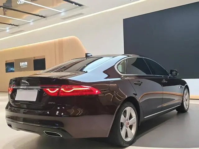 Jaguar Jaguar XFL 2.0T P200 two-wheel drive Elite Edition