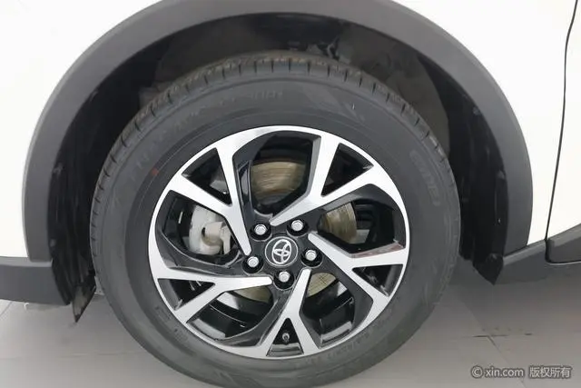 TOYOTA Toyota C-HR 2.0L Leading version