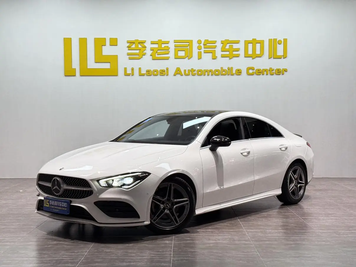Mercedes-Benz Mercedes-Benz CLA CLA 200 four-door coupe