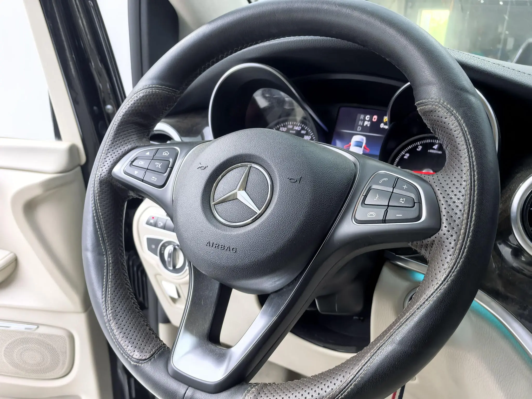 Mercedes-Benz Mercedes-Benz V-class V 260 Premium Edition Country VI