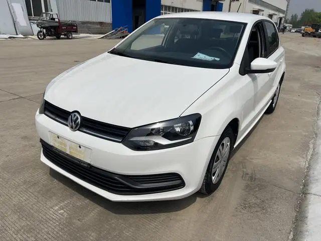 Volkswagen Polo 1.4L automatic fashion type