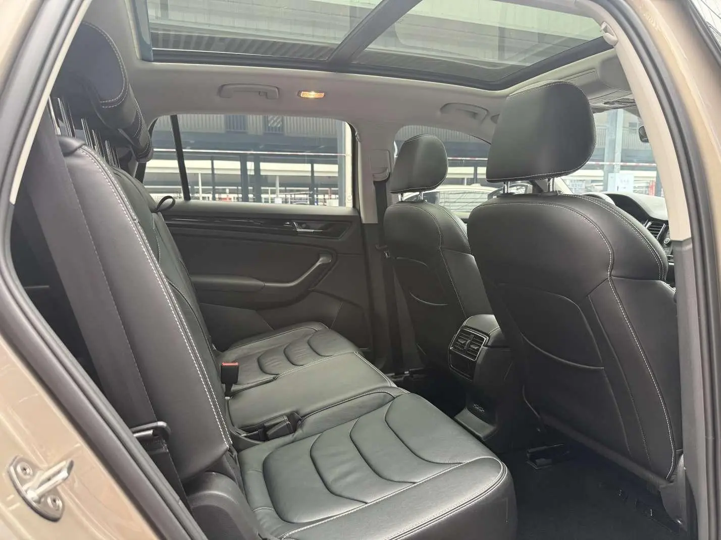 Skoda Kodiak ZI330 7-seater two-wheel drive luxury Premium edition