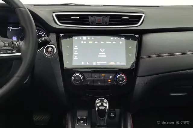Nissan Qashqai 2.0 L XV Prem Deluxe Edition