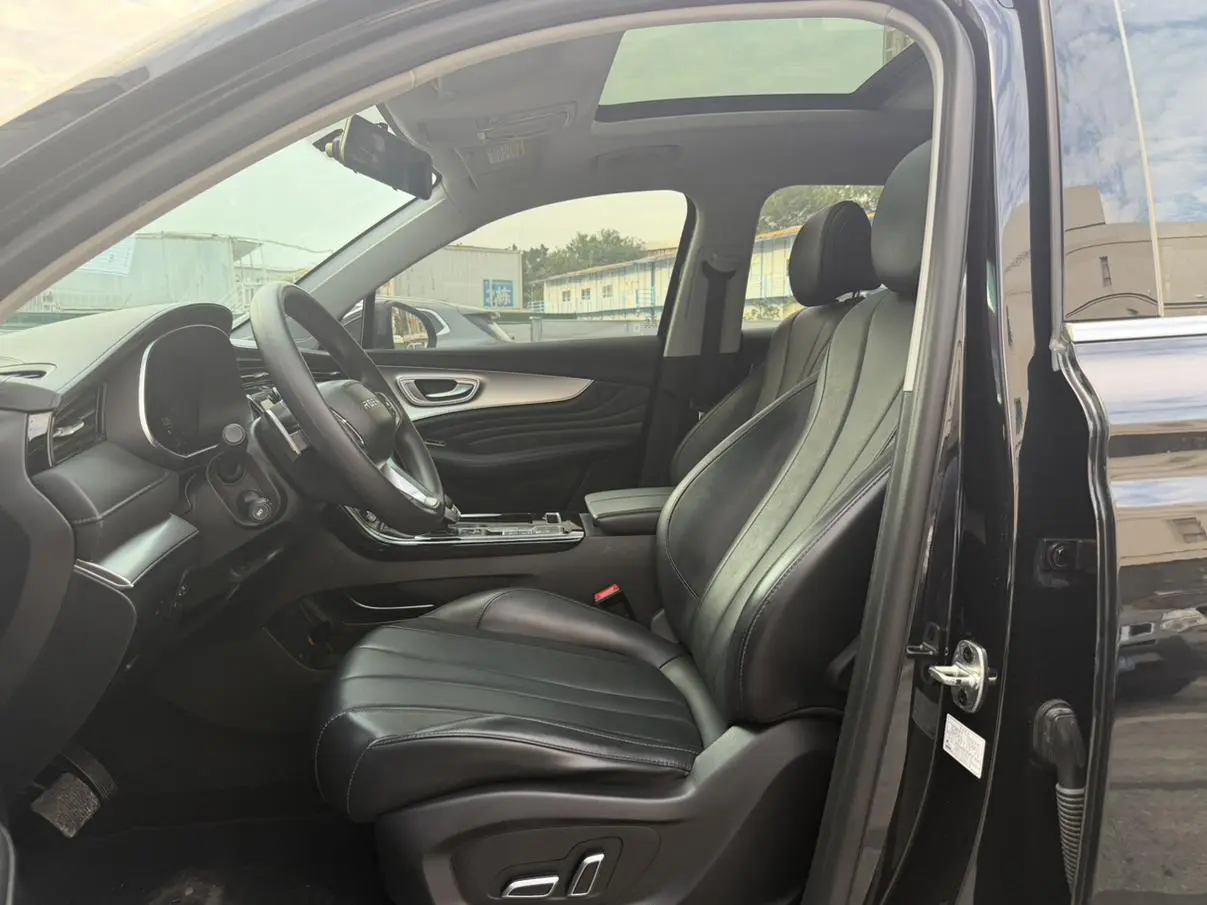 Roewe Roewe RX5 MAX Supreme Series 400TGI Automatic Smart Cockpit Premium Edition