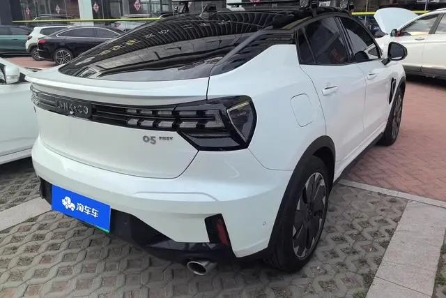 LYNK & CO Lynk &Co. 05 EM-P PHEV 1.5TD HALO