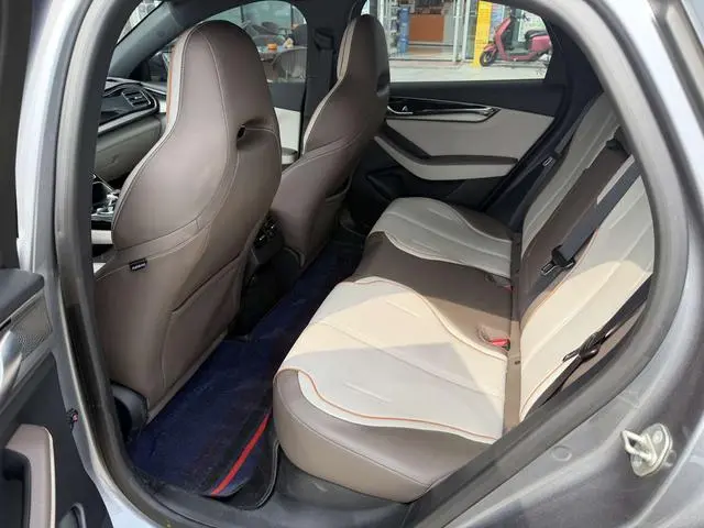 BYD Qin PLUS DM DM-i Champion Edition 55KM Transcendent Type