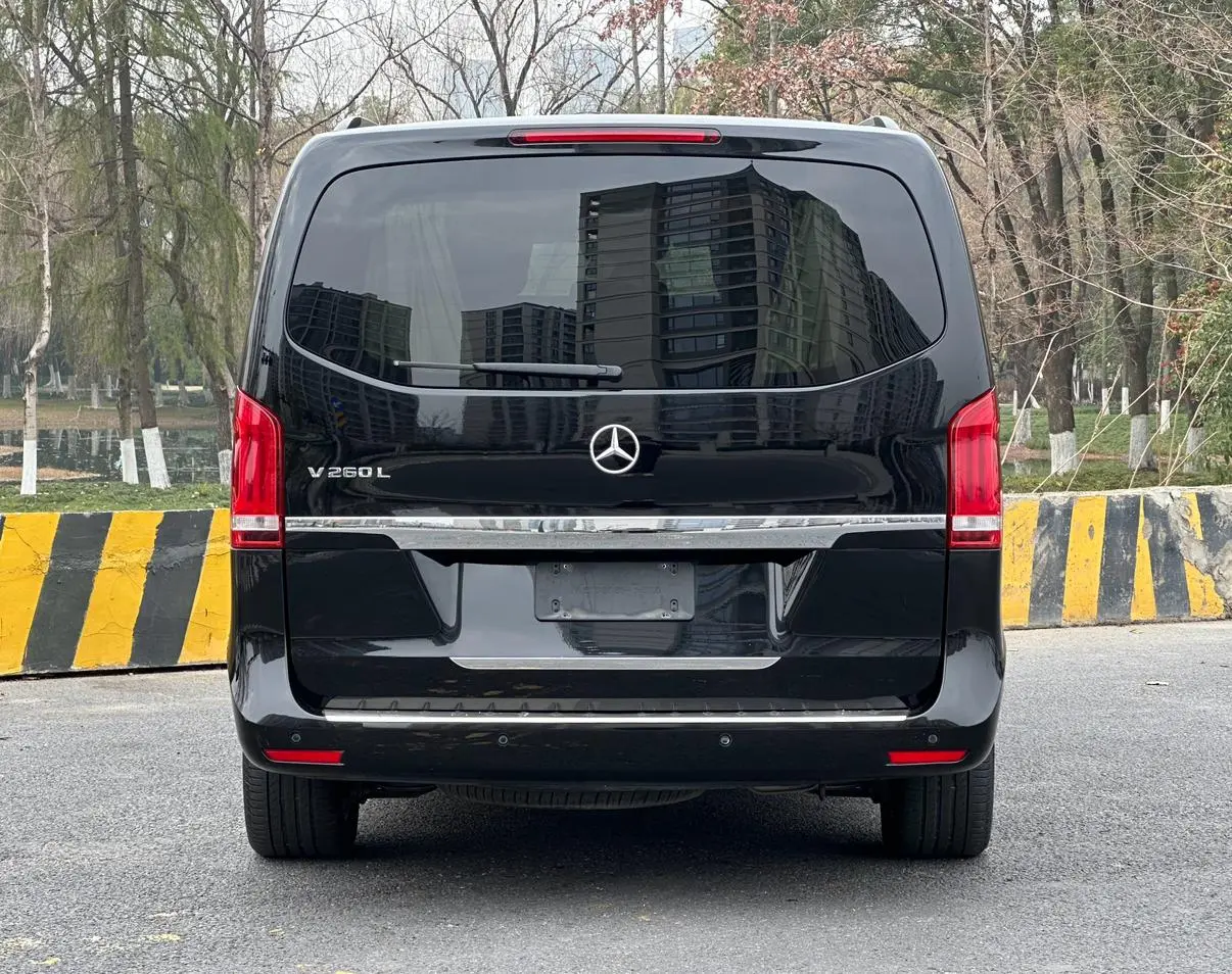 Mercedes-Benz Mercedes-Benz V-class V 260 L Premium Extended Version