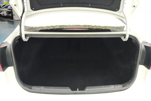 Kia Kia K3 1.6L automatic 15th Anniversary Special Edition GLS