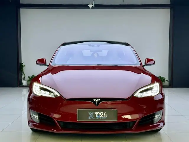 Tesla Model S P90D